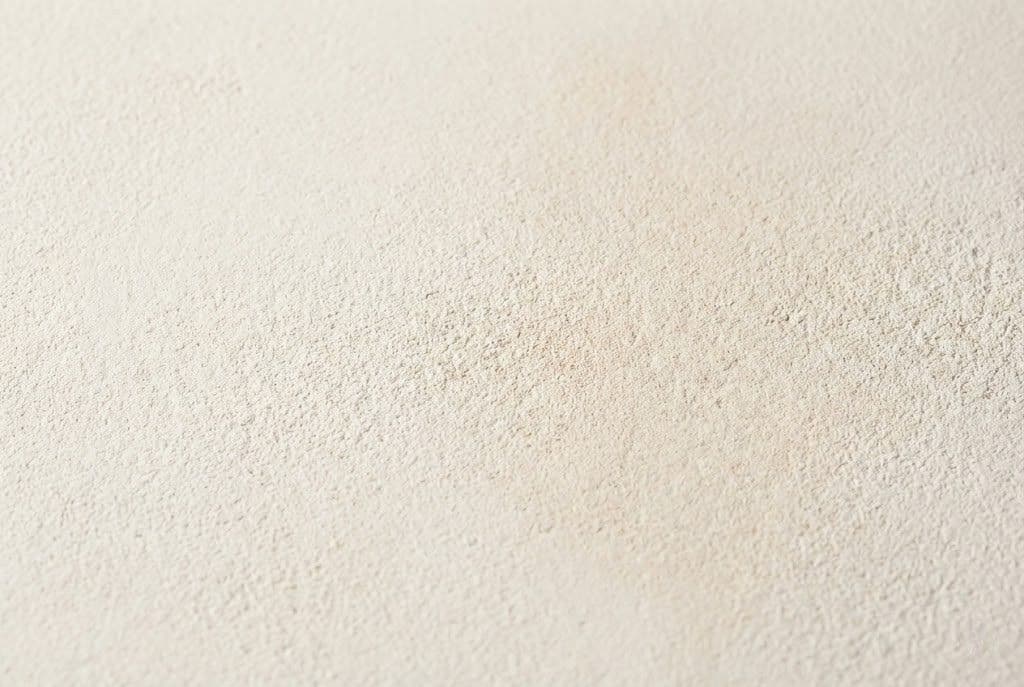 Woning met minerale crepi gevelafwerking - natuurlijke en dampopen afwerking